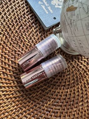 JOSIE MARAN Argan Moisturizing Clear and Dyani Kiss Lip Cream Sticks (Set of 2)